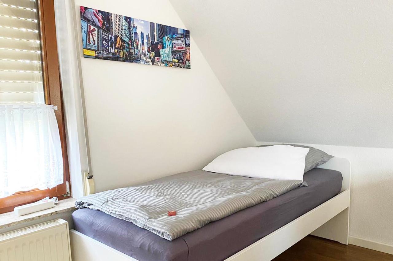 Schoenes 1 Zimmer Apartment Mit Dachterrasse Glauchau Buitenkant foto